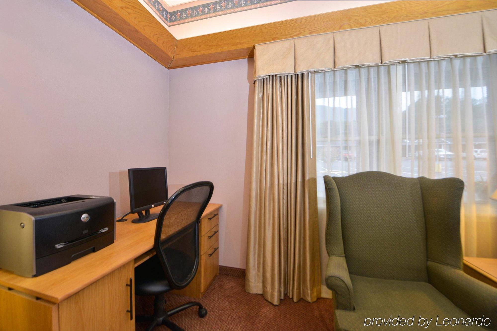 Days Inn By Wyndham Jefferson Экстерьер фото