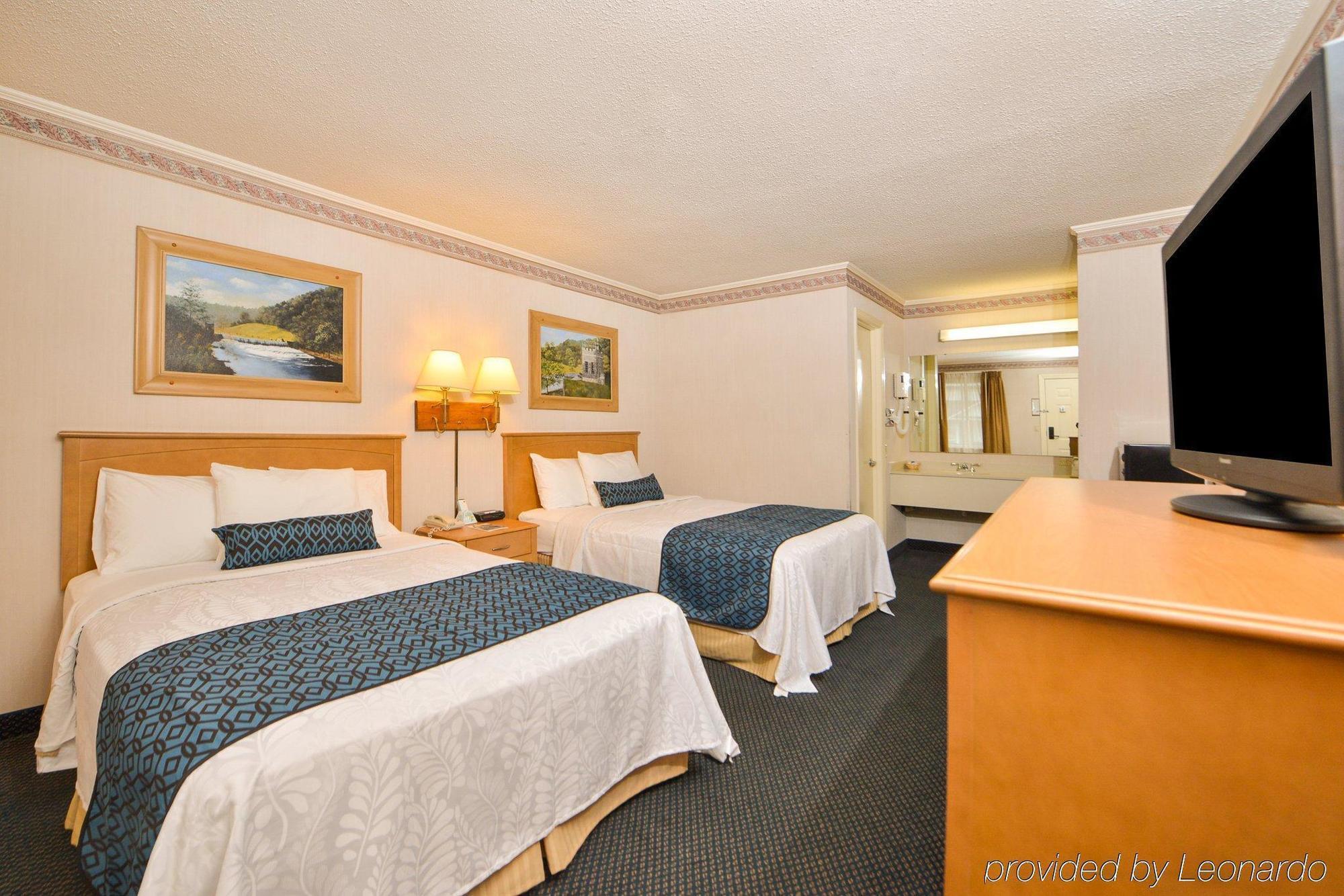 Days Inn By Wyndham Jefferson Экстерьер фото