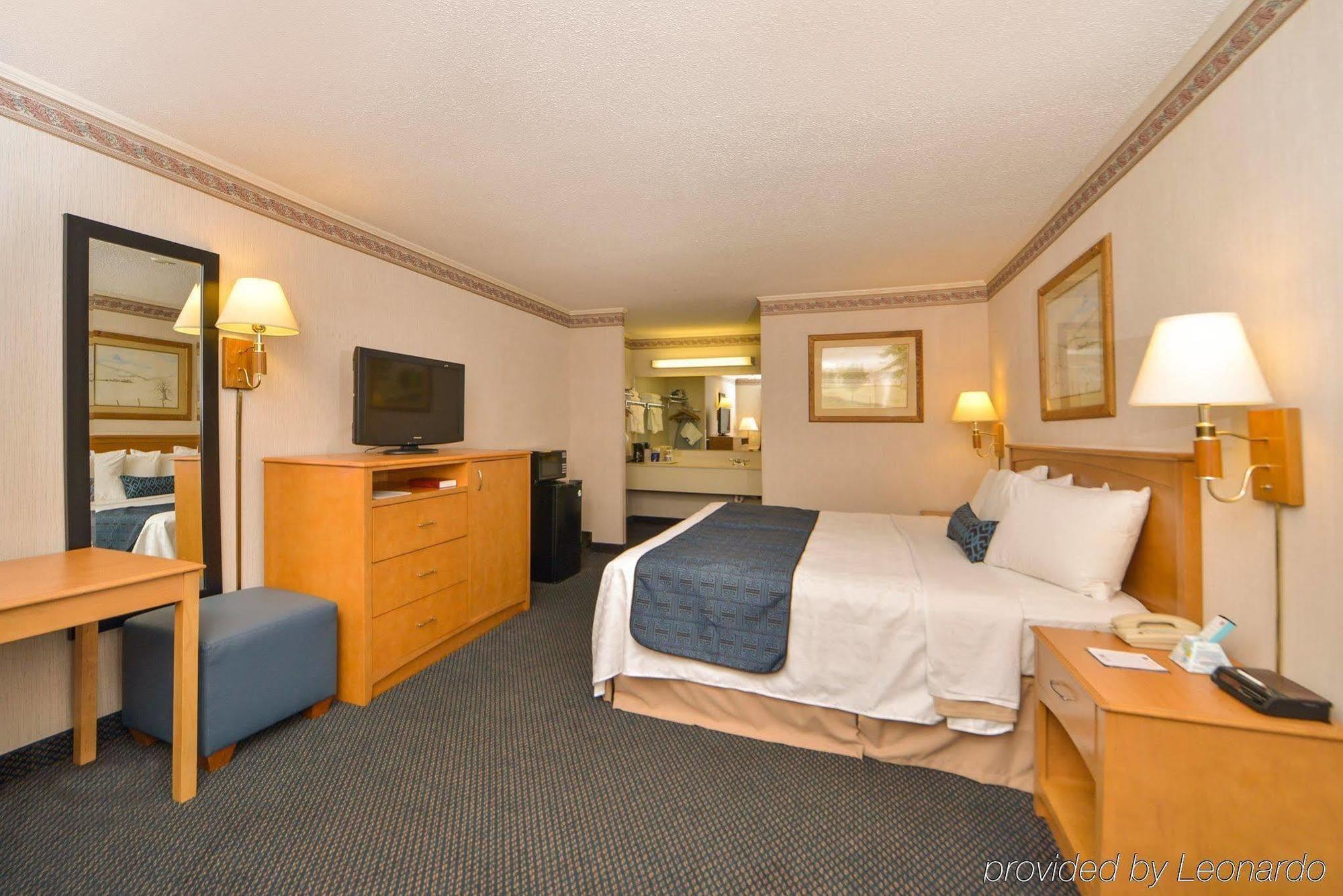 Days Inn By Wyndham Jefferson Экстерьер фото
