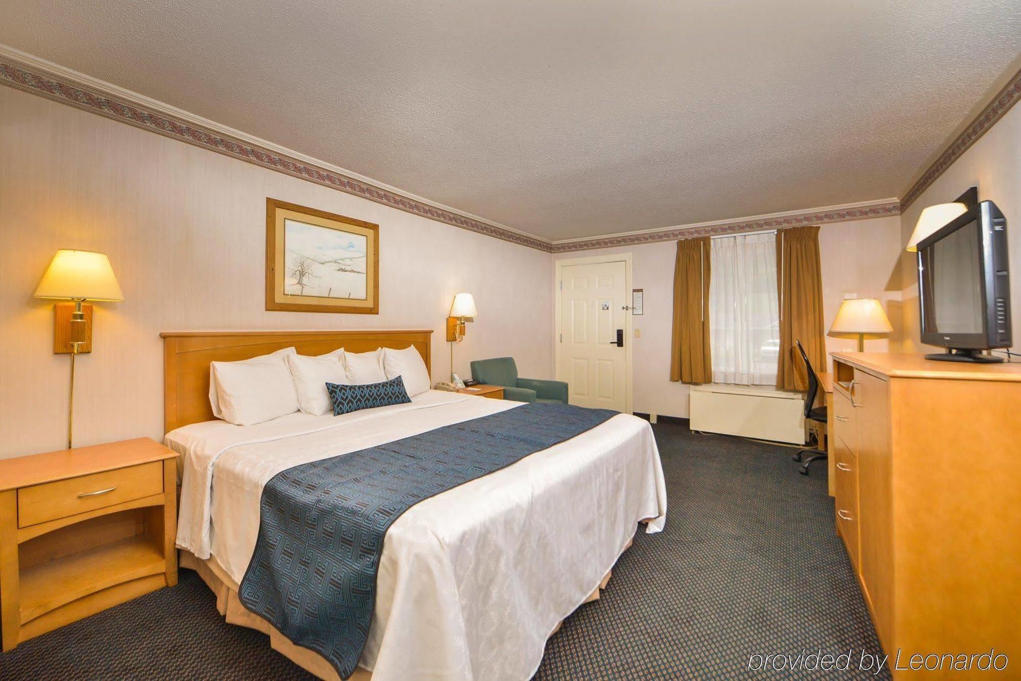 Days Inn By Wyndham Jefferson Экстерьер фото