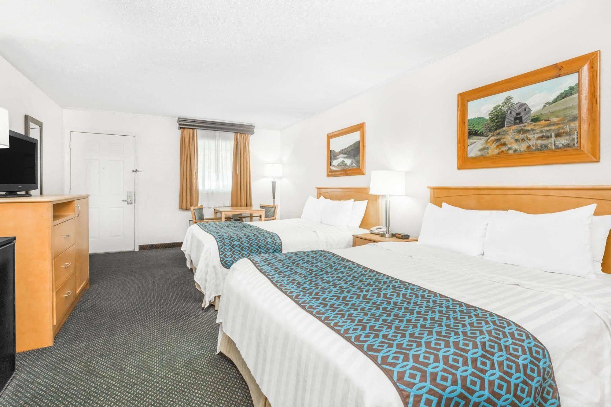 Days Inn By Wyndham Jefferson Экстерьер фото